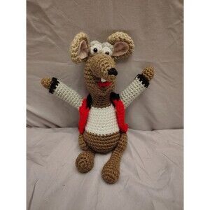 Crocheted Rizzo the Rat